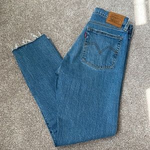 NWOT Levi’s Wedgie Jeans